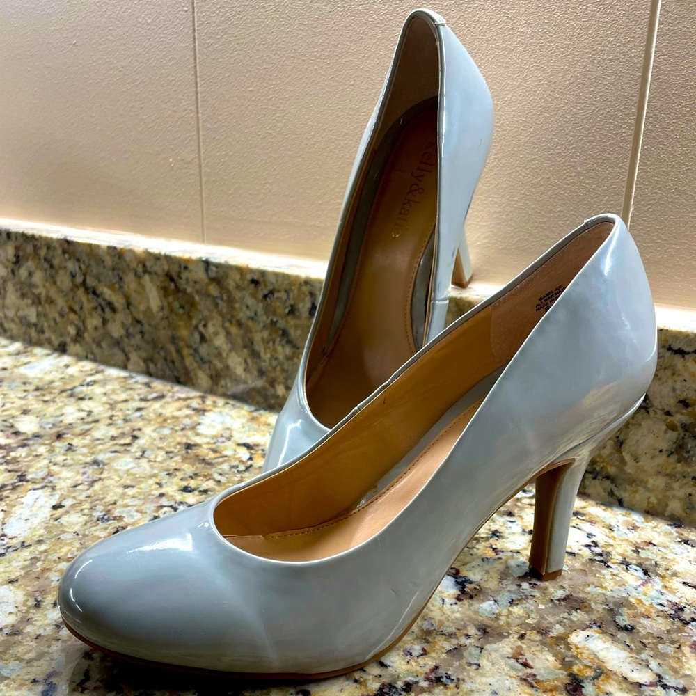Kelly & Katie Isabel heels, silver patent heels 8.5